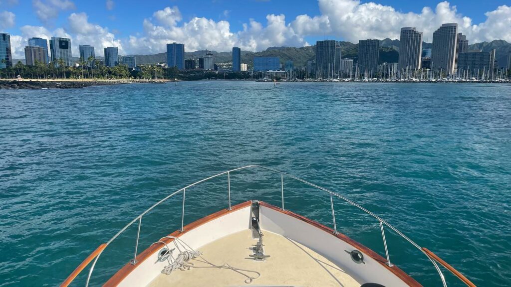 Scenic Waikiki Cruise with Ocean Adventures Hawaii