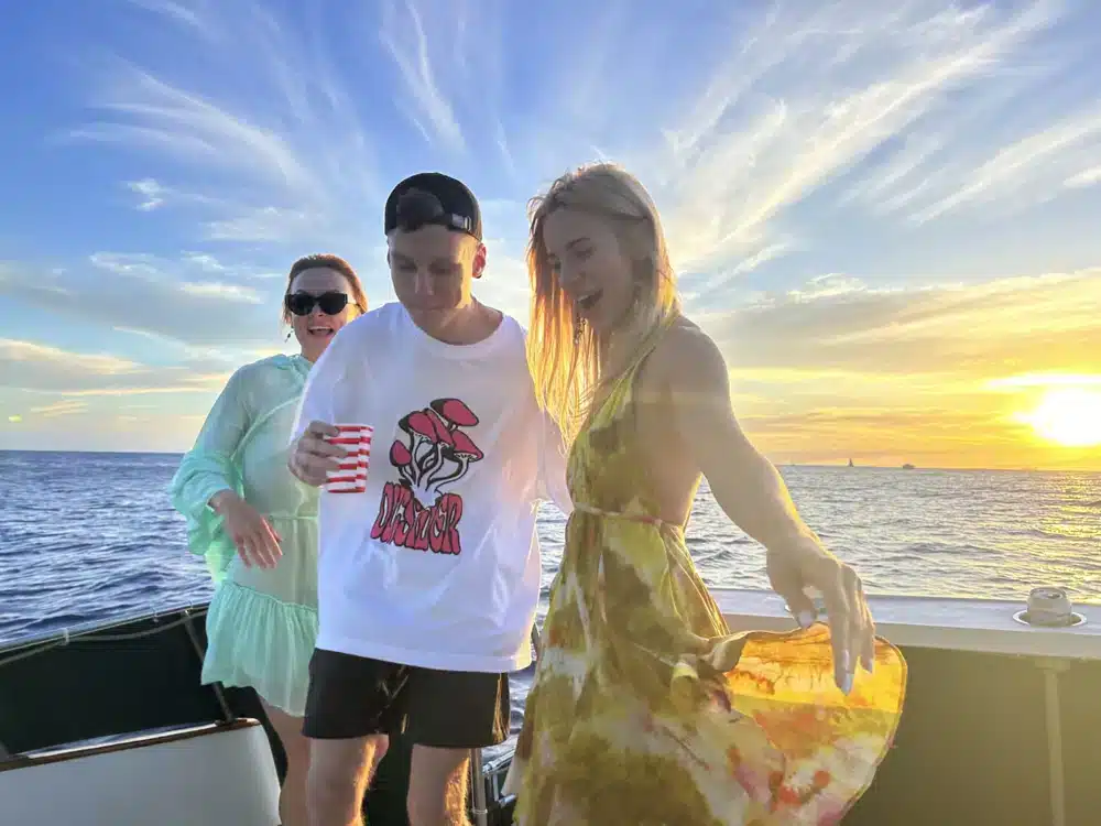 Scenic Cruises in Waikiki